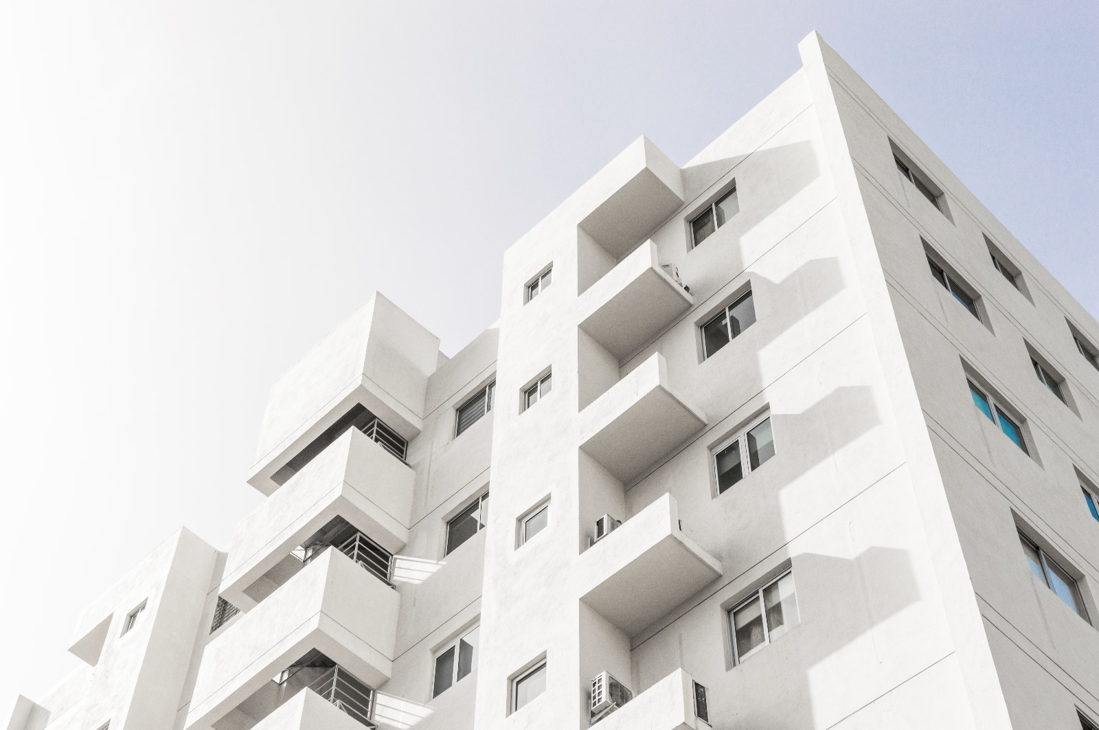 Edificio moderno para inversión inmobiliaria