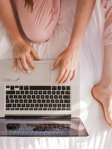 hands and laptop