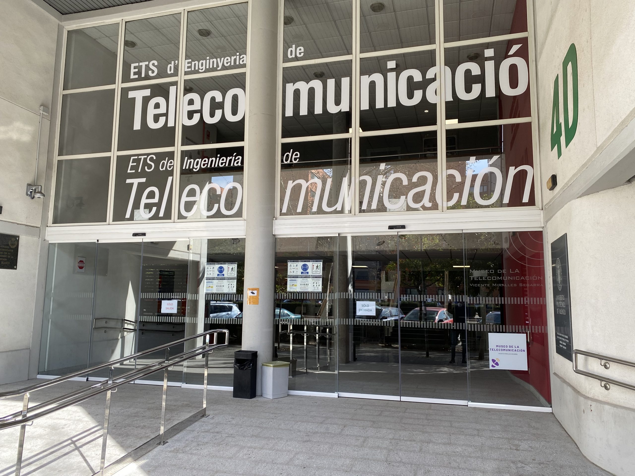 Escuela Técnica Superior de Ingeniería de Telecomunicación