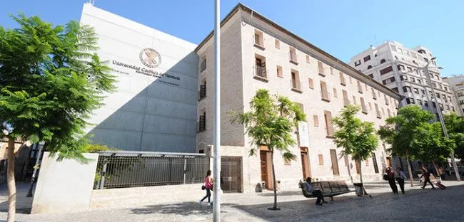 Facultad de Magisterio y Ciencias de la Educación