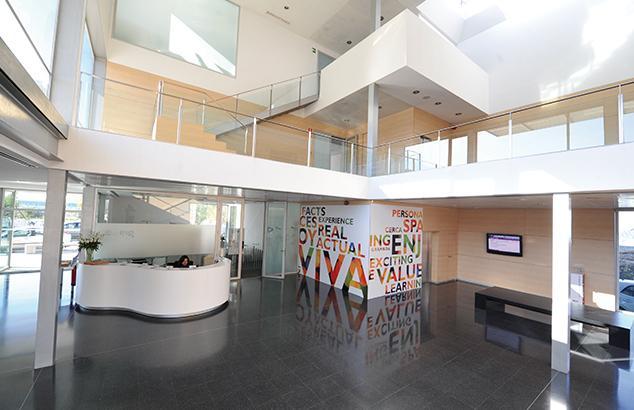 Facultad de Business & Marketing School