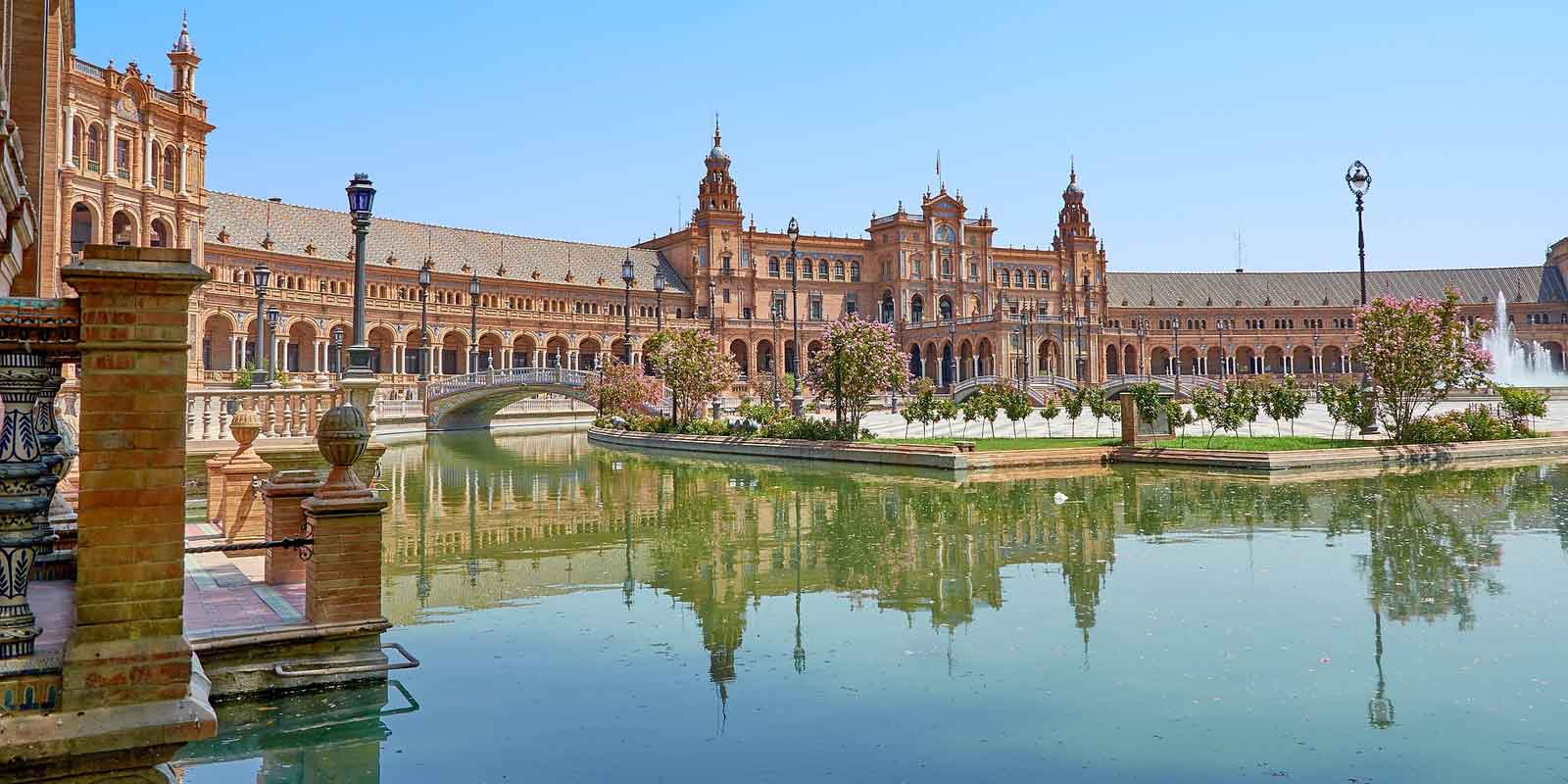 Facultad de Ciencias Sociales