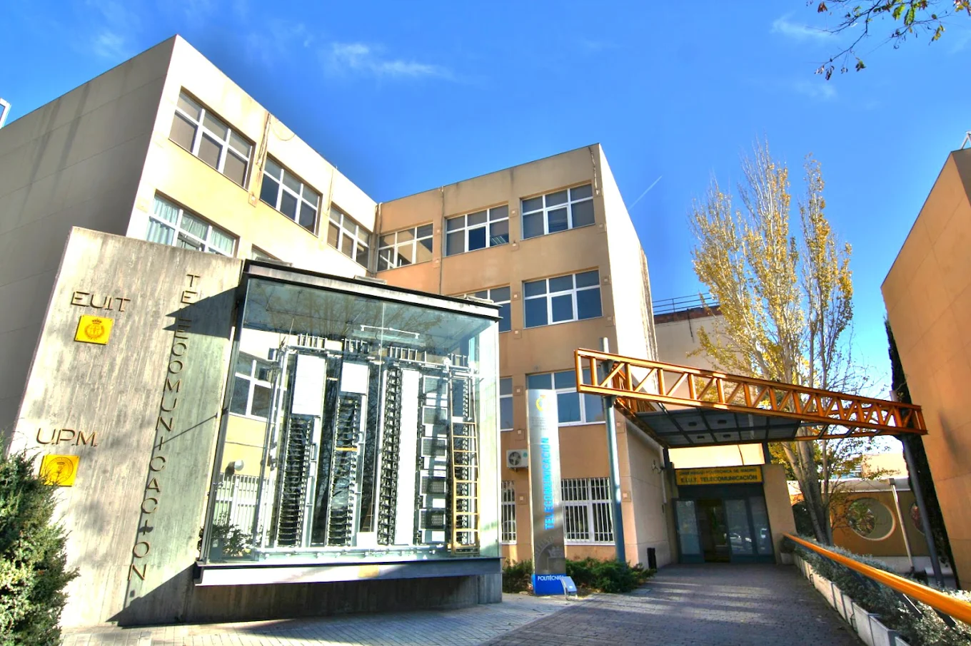 Escuela Técnica Superior de Ingeniería y Sistemas de Telecomunicación