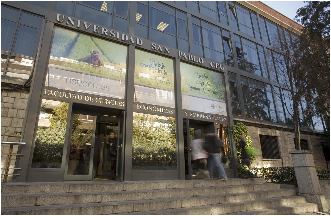 Facultad de Ciencias Económicas y Empresariales