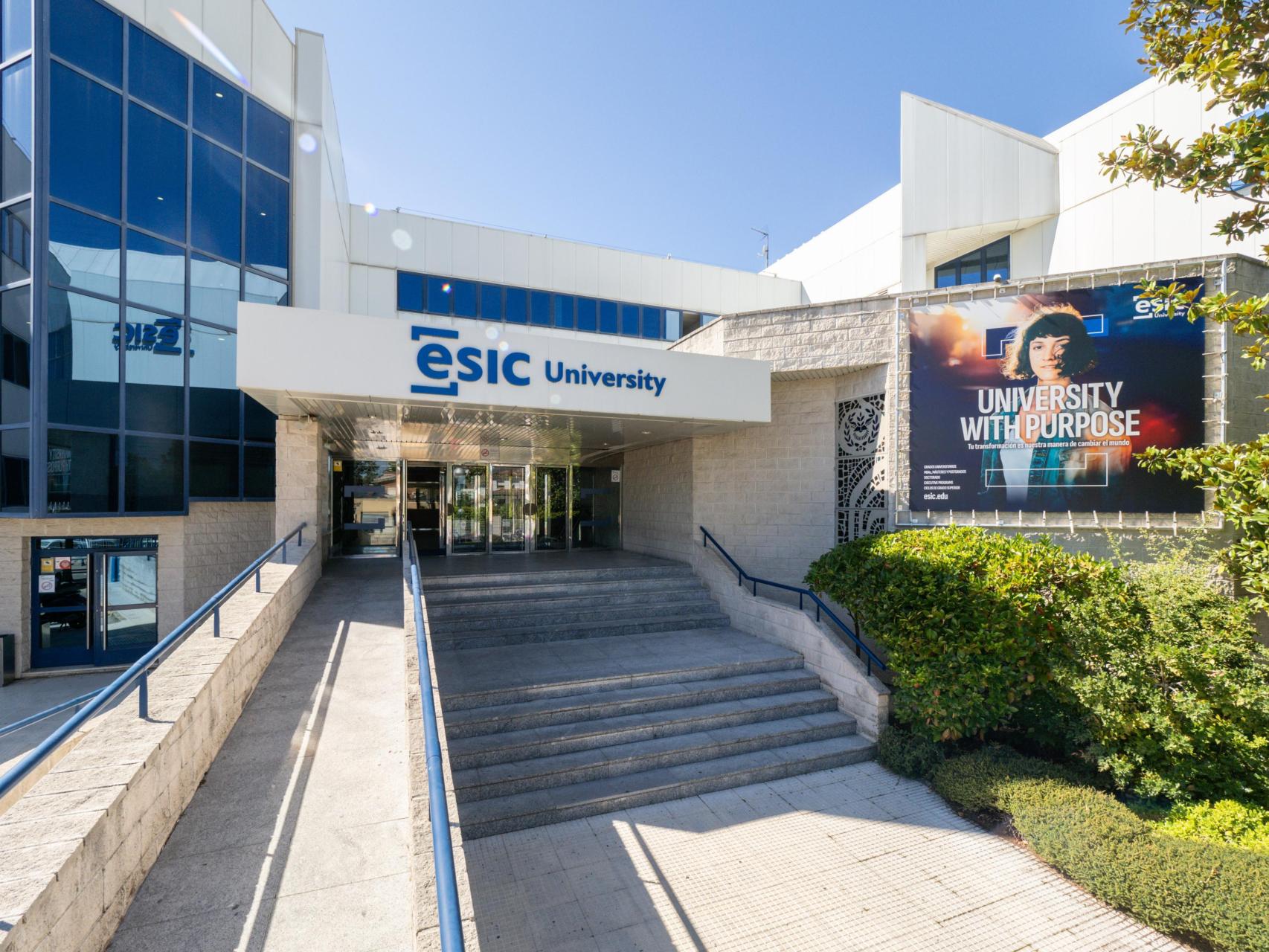 Finance School
