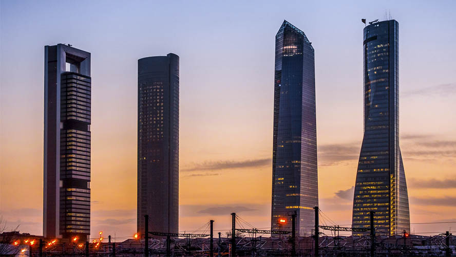 Torres empresariales y oficinas