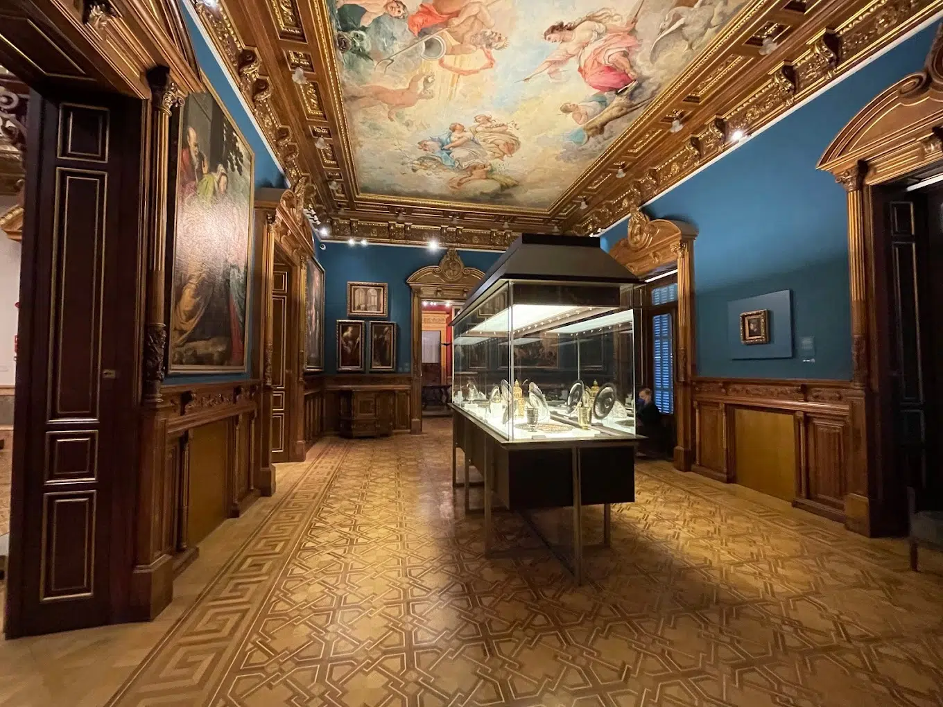 Museos de prestigio (Lázaro Galdiano, Nacional de Artes Decorativas)