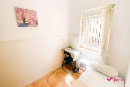 Apartment room en Zaidín