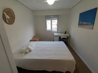 FR Avenida del General Avilés