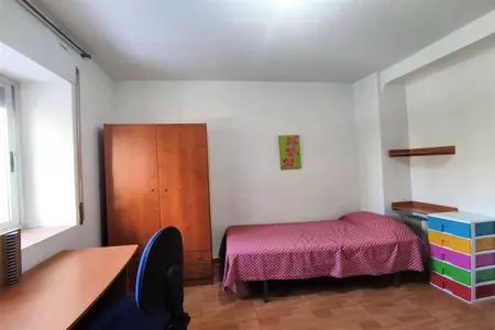 Apartment room en Granada