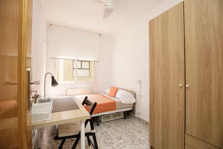 Apartment room en Badalona