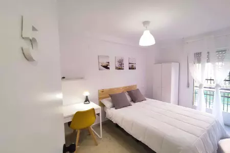 FR Calle Julio Moreno Dávila