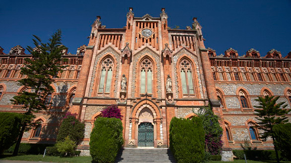 Vista de Universidad Pontificia Comillas