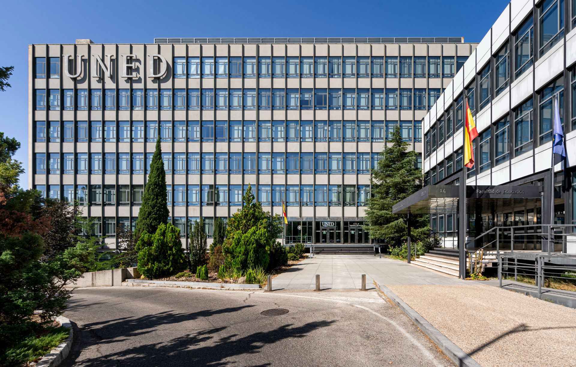 Vista de UNED